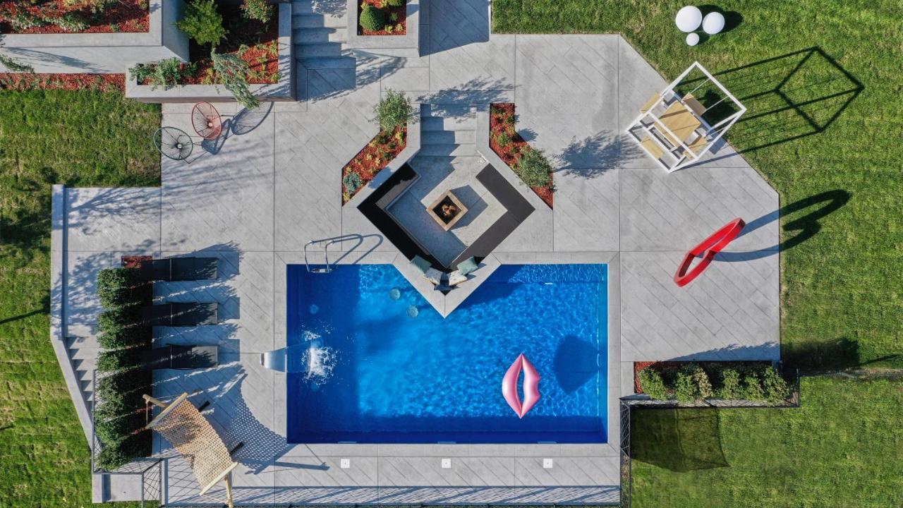 Riverside Pool Villa-Sremski Karlovci Exterior photo