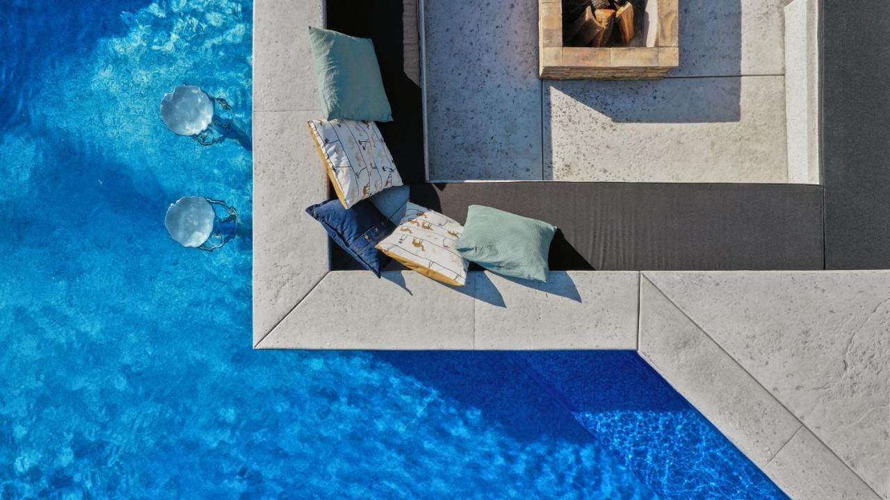 Riverside Pool Villa-Sremski Karlovci Exterior photo